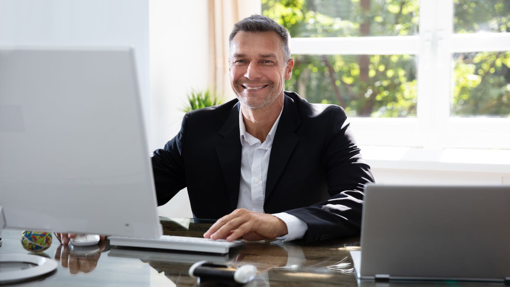 Craft Your Professional Resume Efficiently With Kinobi CV Maker Craft your professional resume efficiently with kinobi cv maker